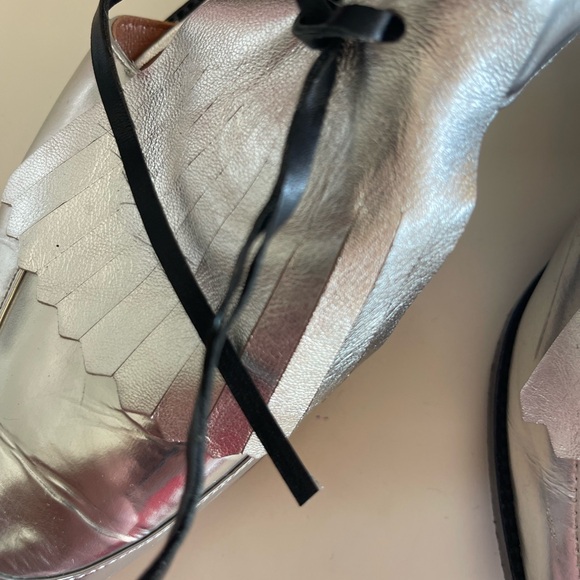 Rebecca Minkoff Silver Leather Loafers Oxford flats Cutout sides 7.5 chic - Picture 11 of 16